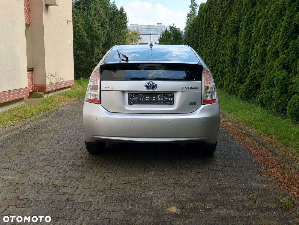 Toyota Prius - 3
