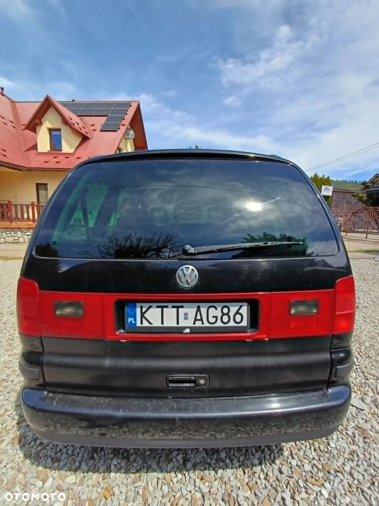 Volkswagen Sharan 1.9 TDI Comfortline - 4