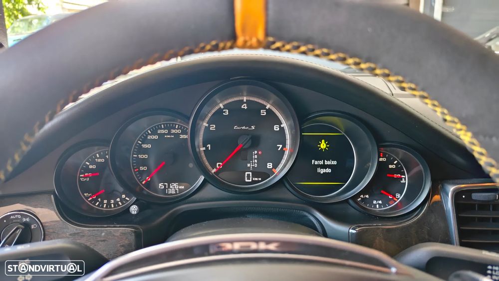 Porsche Panamera Turbo S PDK - 8