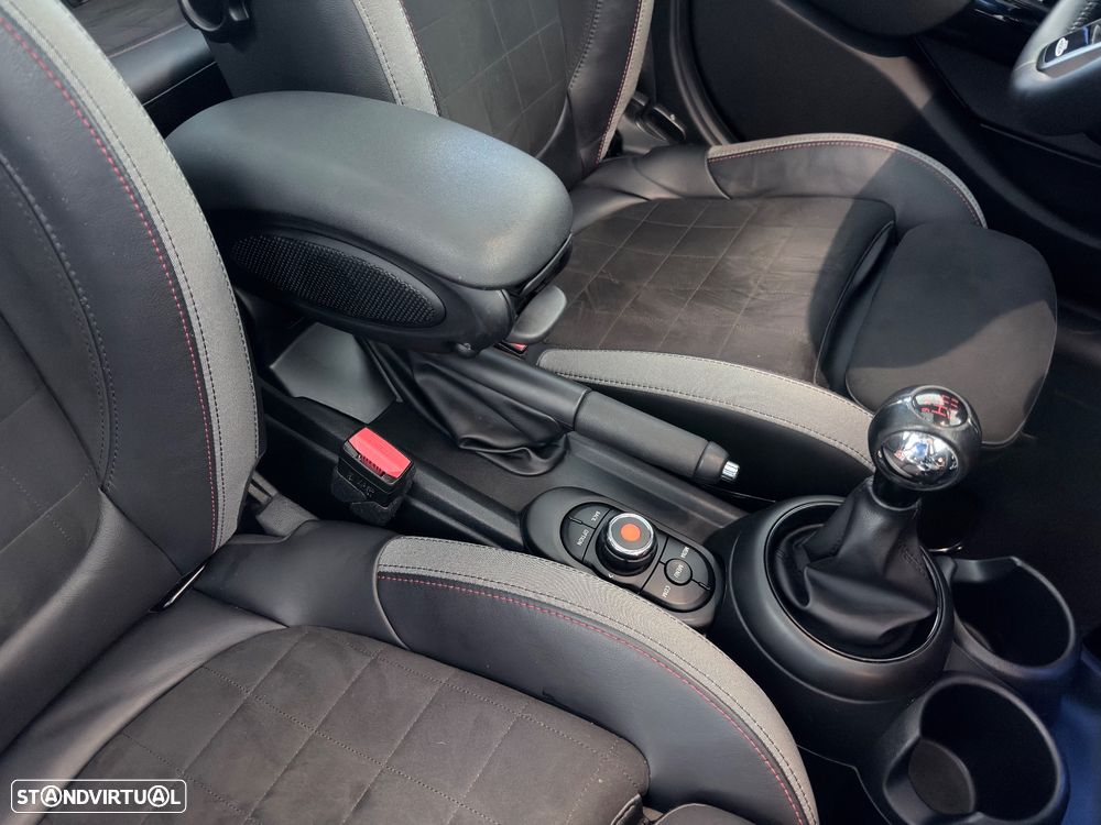 MINI 5 Portas Cooper JCW - 27