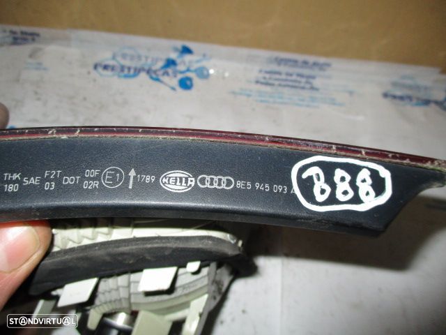 Farol Tras 8E5945093A AUDI A4 2005 4P ESQ HELLA - 2