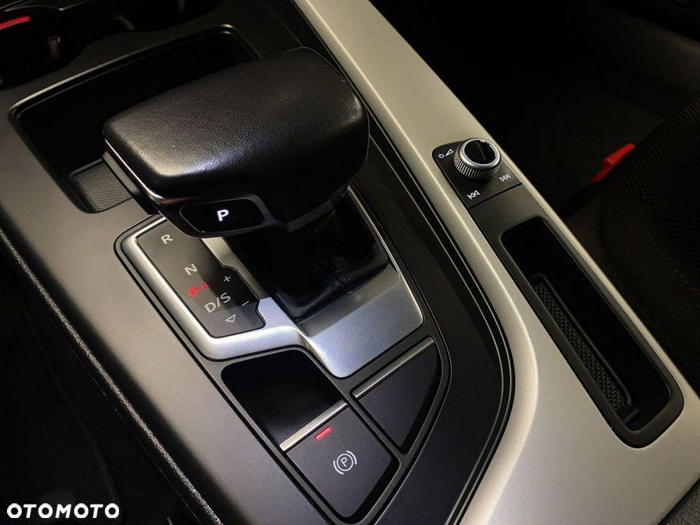 Audi A4 Limousine - 33