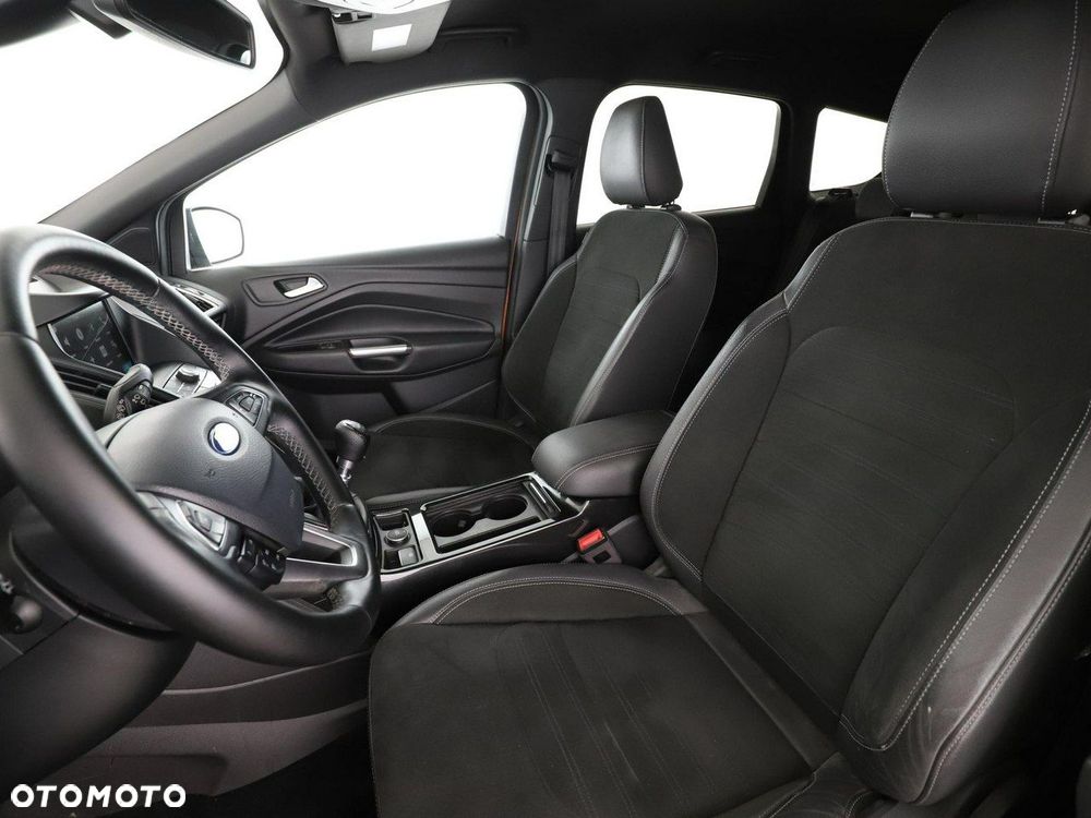 Ford Kuga 2.0 TDCi 2x4 ST-Line - 13