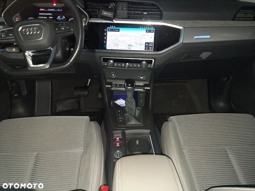 Audi Q3 Sportback - 15