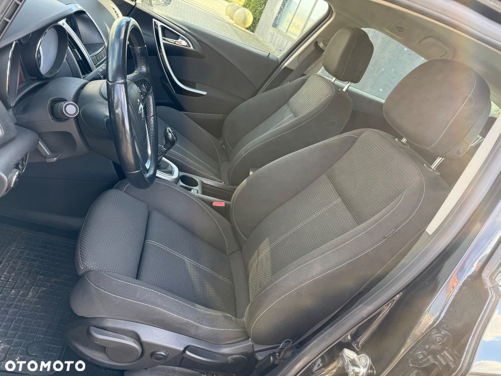 Opel Astra 1.4 T Cosmo - 11