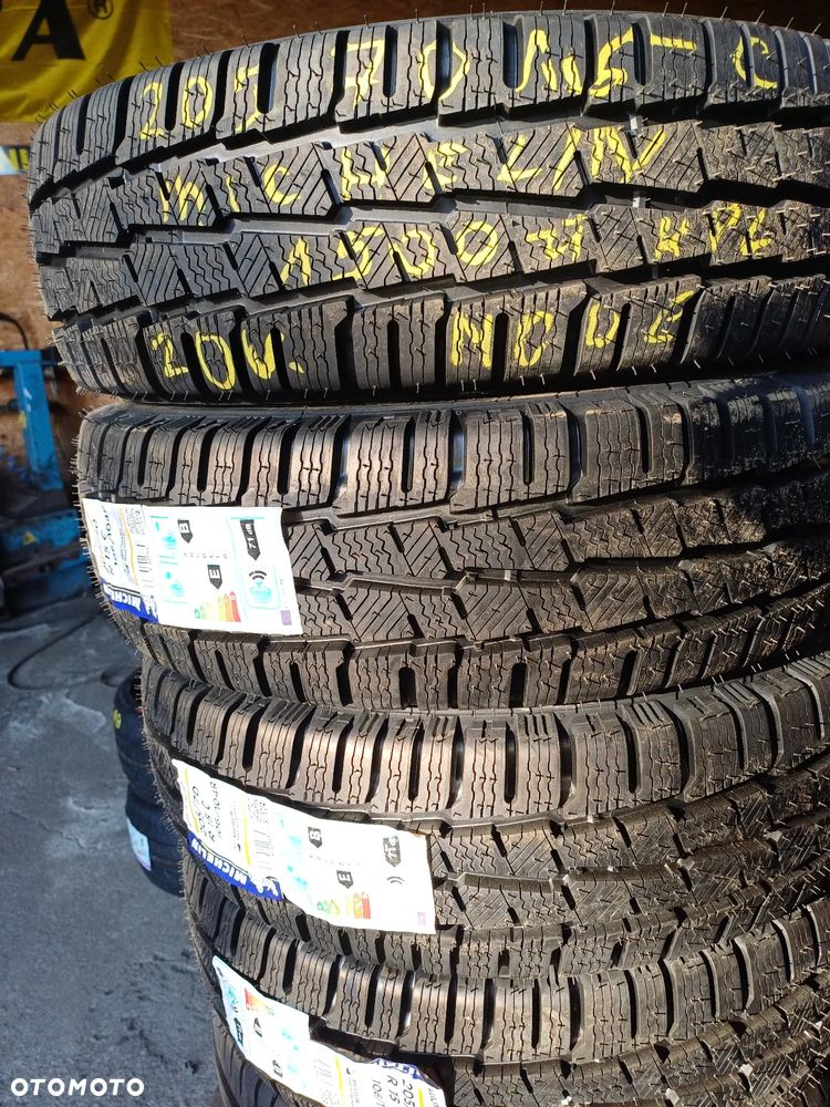 205/70/15C Michelin