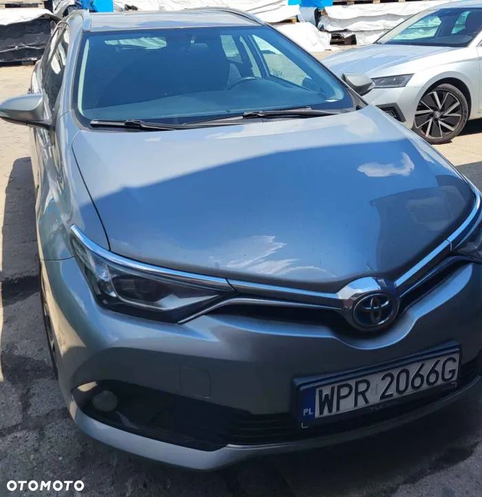 Toyota Auris Hybrid 135 Comfort - 3