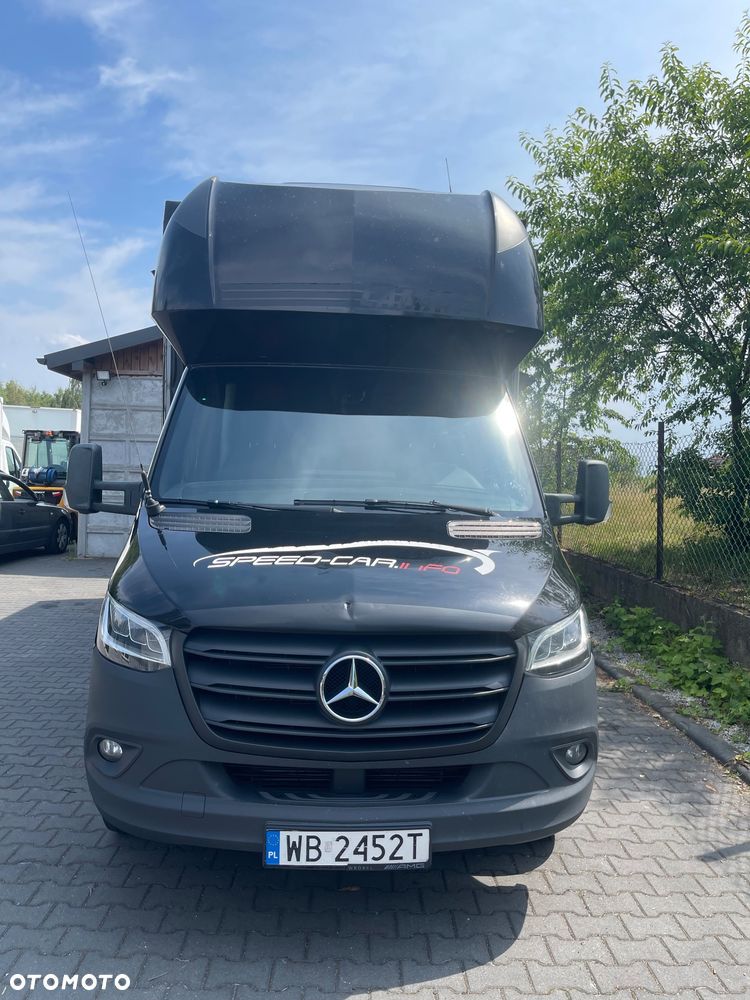 Mercedes-Benz Sprinter - 5