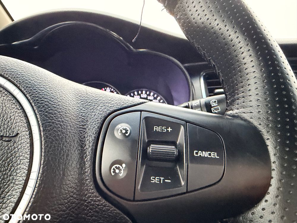Kia Carens 1.6 GDI XL 7os - 34