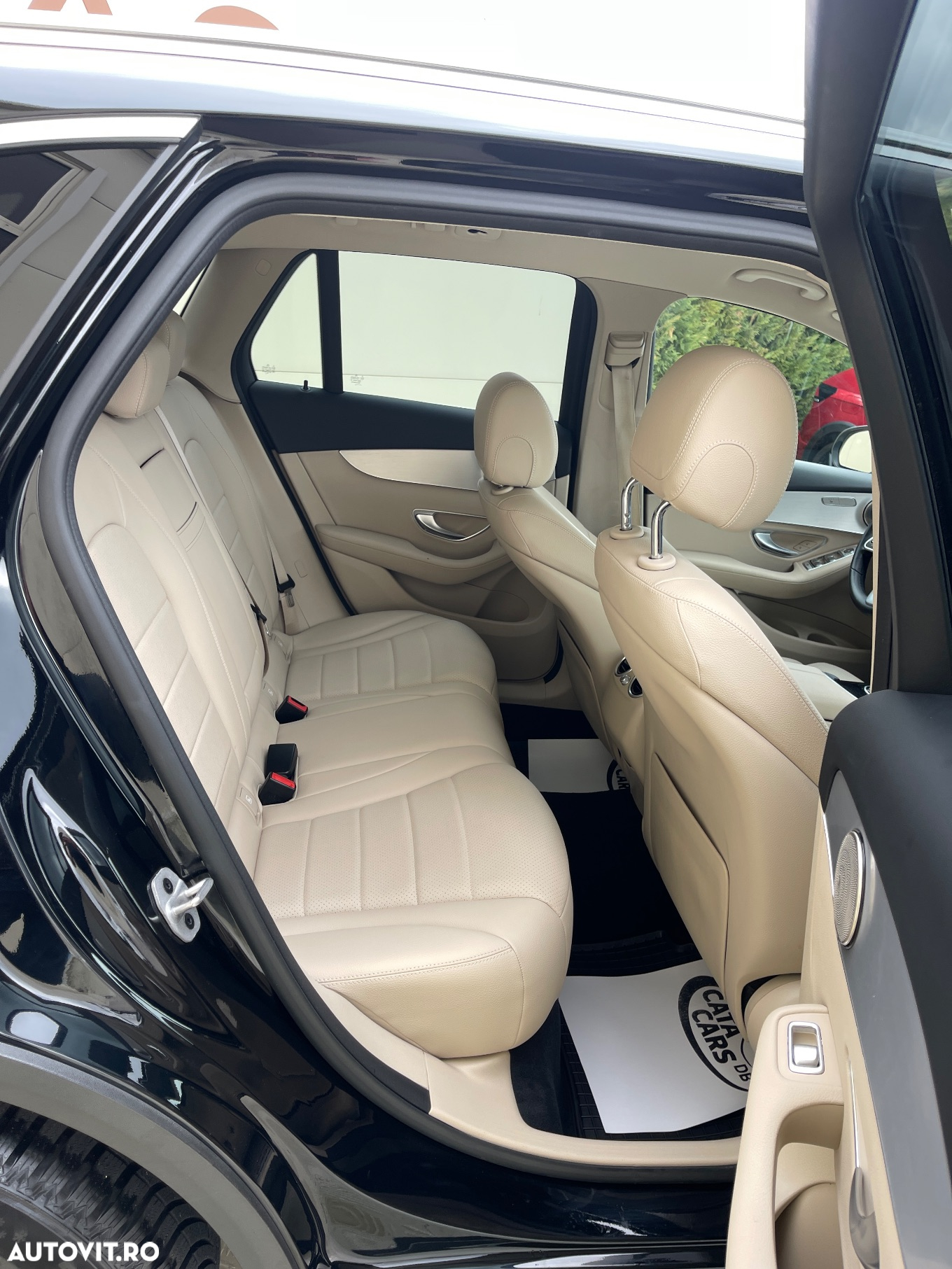 Mercedes-Benz GLC 200 d 4Matic 9G-TRONIC - 25