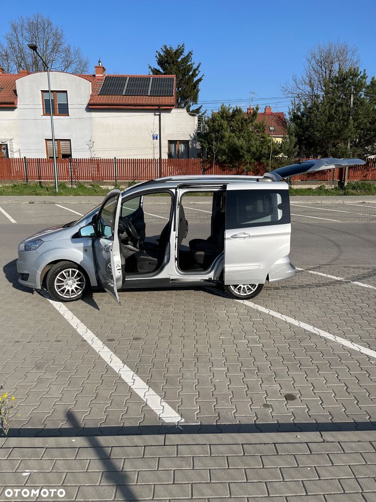 Ford Tourneo Courier 1.0 EcoBoost Titanium - 10