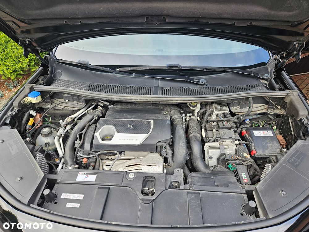 DS Automobiles DS 7 - 12