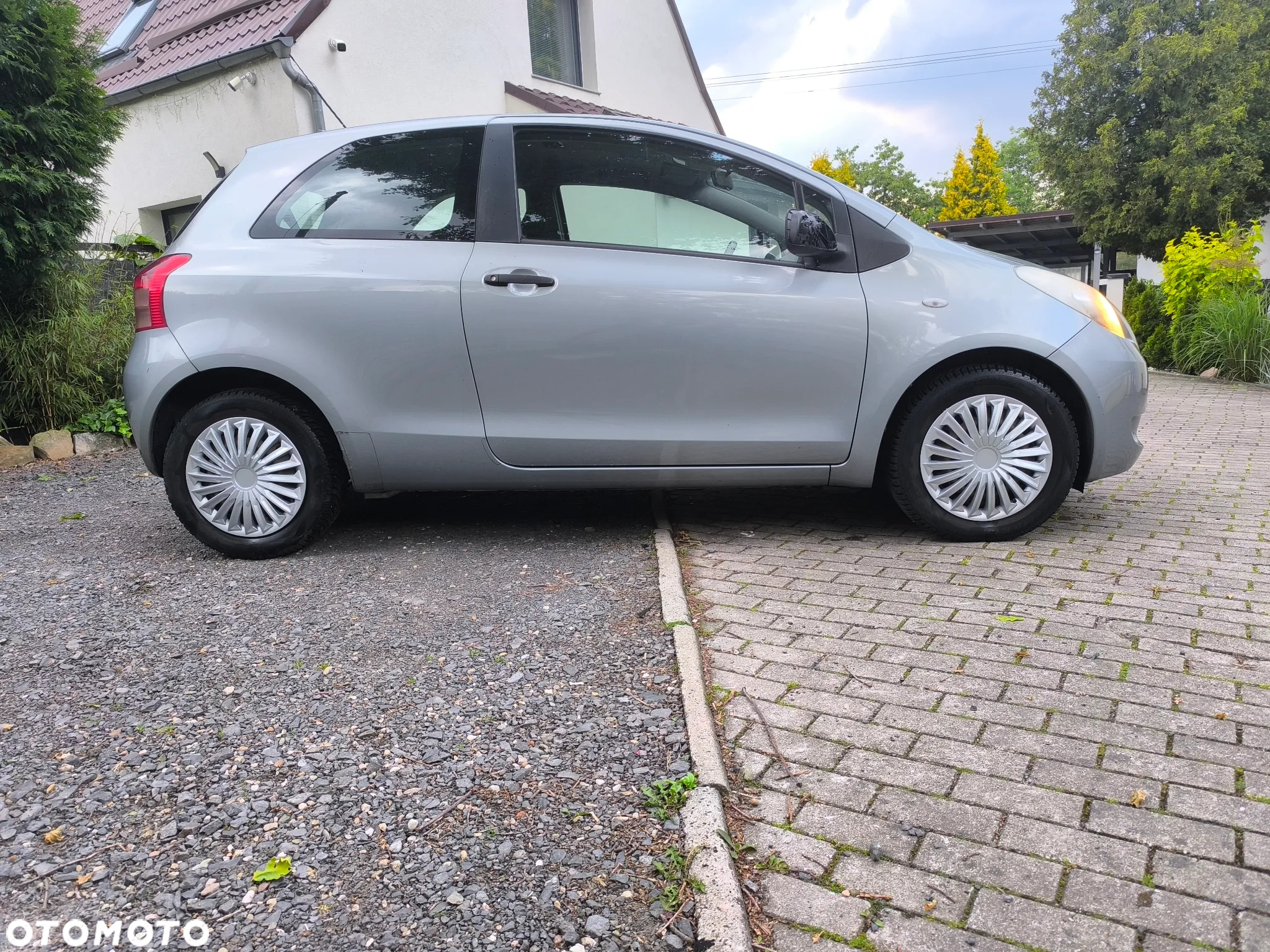 Toyota Yaris 1.3 Blue - 2