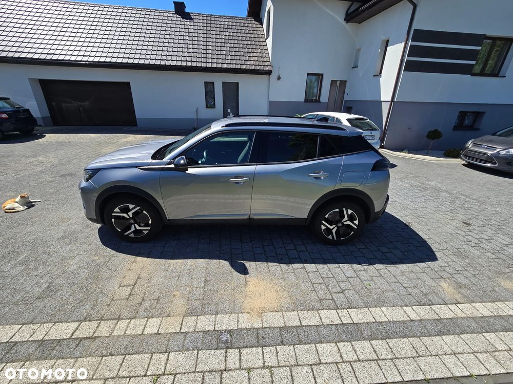 Peugeot 2008 PureTech 100 Allure S&S BVM6 - 16