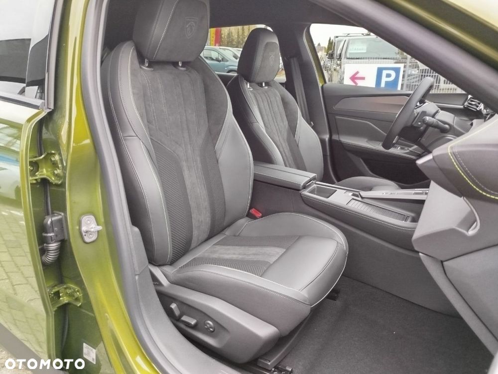 Peugeot 408 - 20
