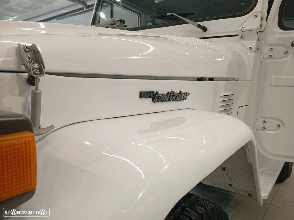 Toyota Land Cruiser - 18