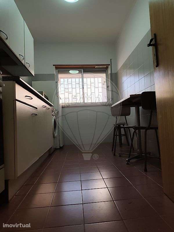 Apartamento T1 para arrendamento - Grande imagem: 2/8
