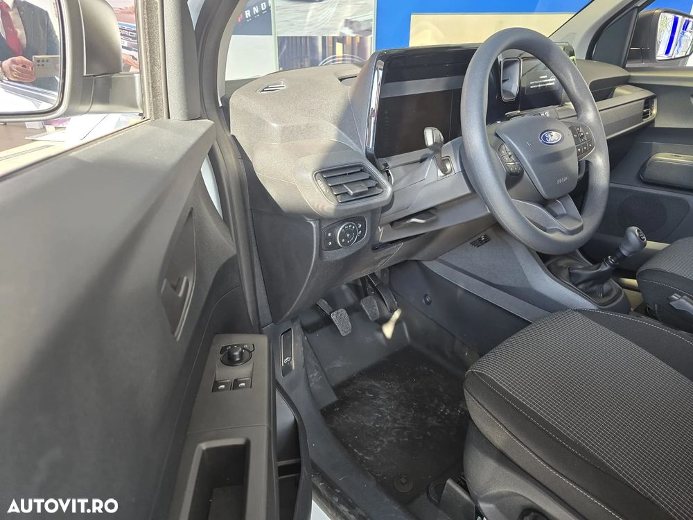 Ford Courier - 17