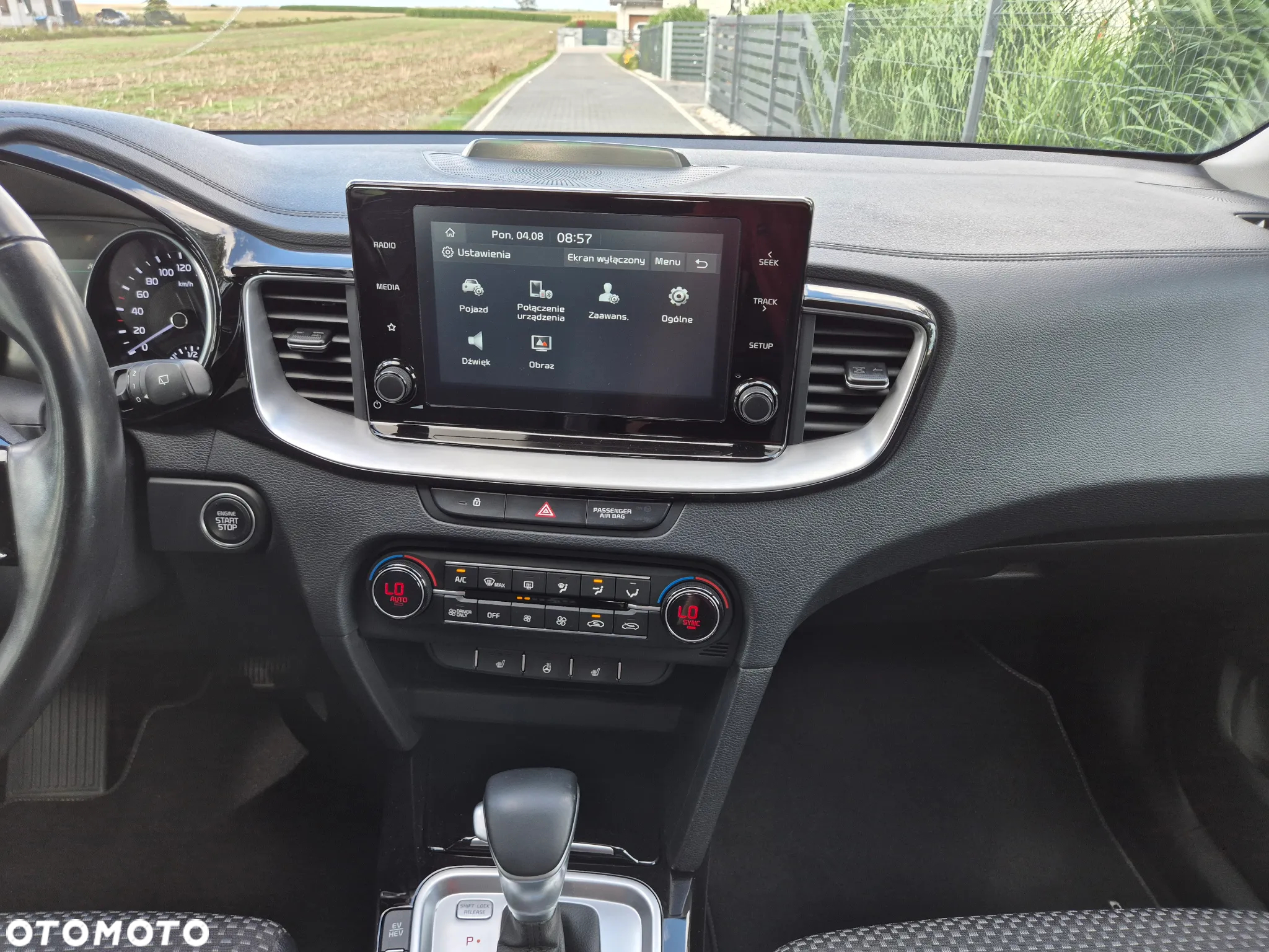 Kia XCeed - 8
