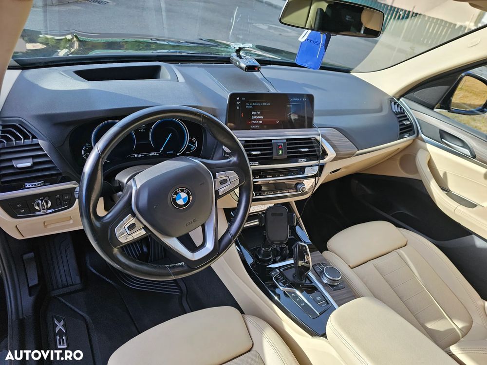 BMW X3 xDrive20d AT Luxury Line - 6