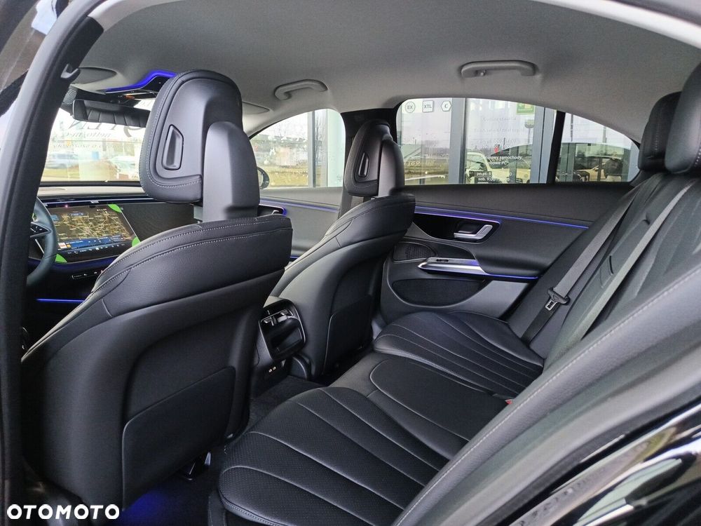 Mercedes-Benz Klasa E - 28