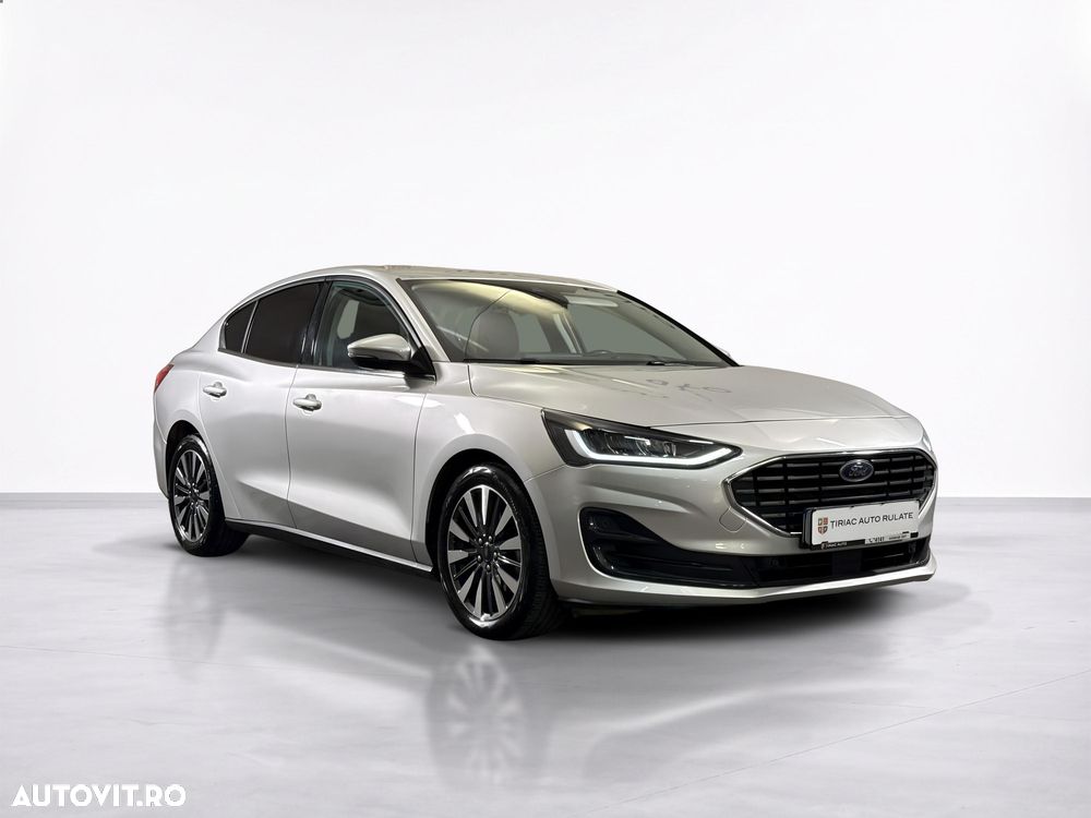Ford Focus - 8