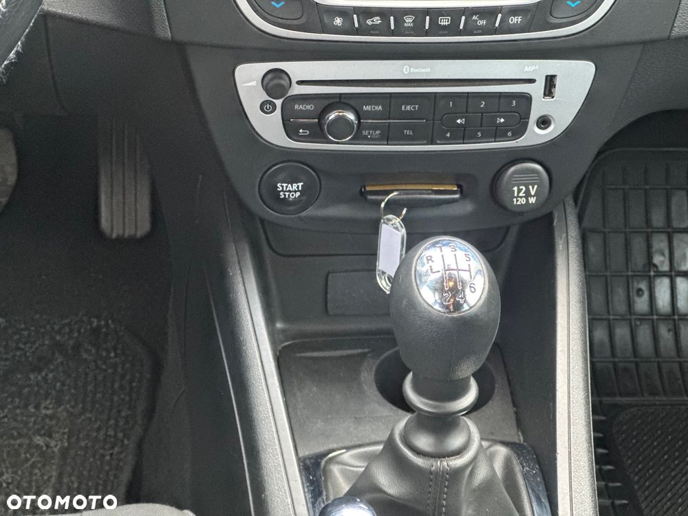 Renault Megane ENERGY dCi 110 GT LINE - 32