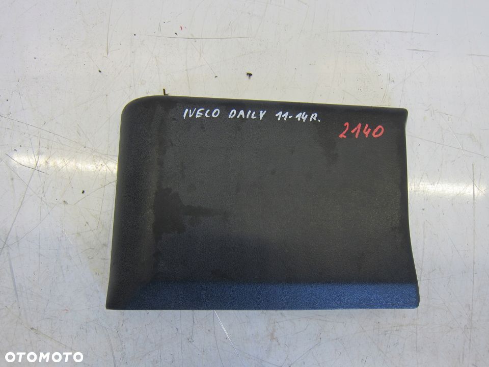 LISTWA BOCZNA PRAWA IVECO DAILY 12-14R - 1