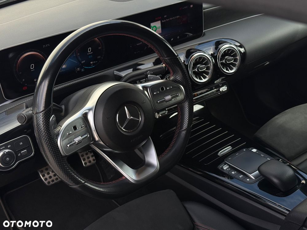 Mercedes-Benz Klasa A 250 e PHEV AMG Line 8G-DCT - 16
