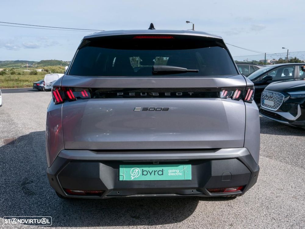 Peugeot E-5008 73 kWh Allure - 11
