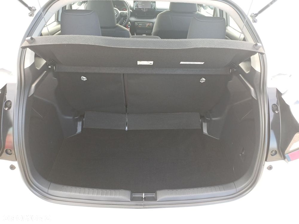 Toyota Yaris Hybrid 1.5 Comfort - 12
