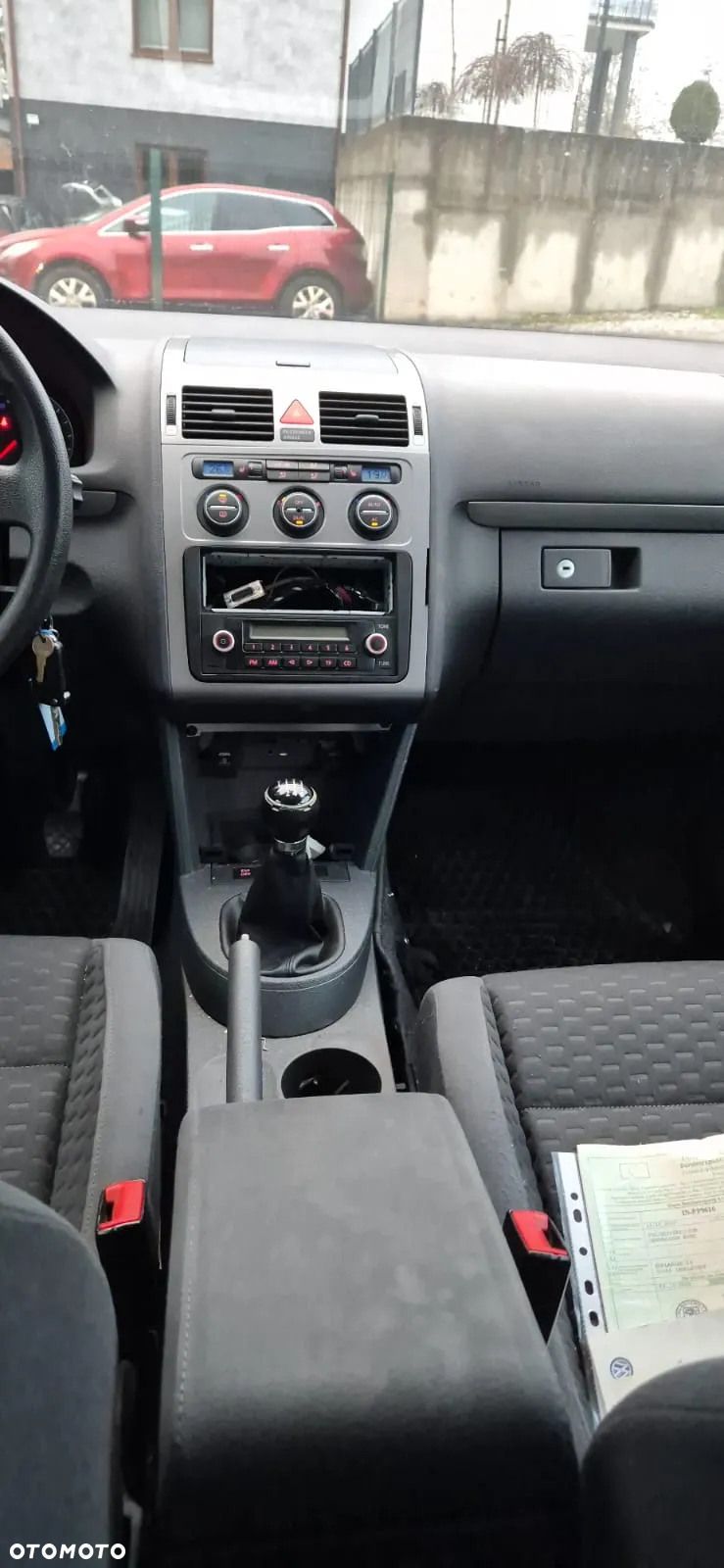 Volkswagen Touran - 18
