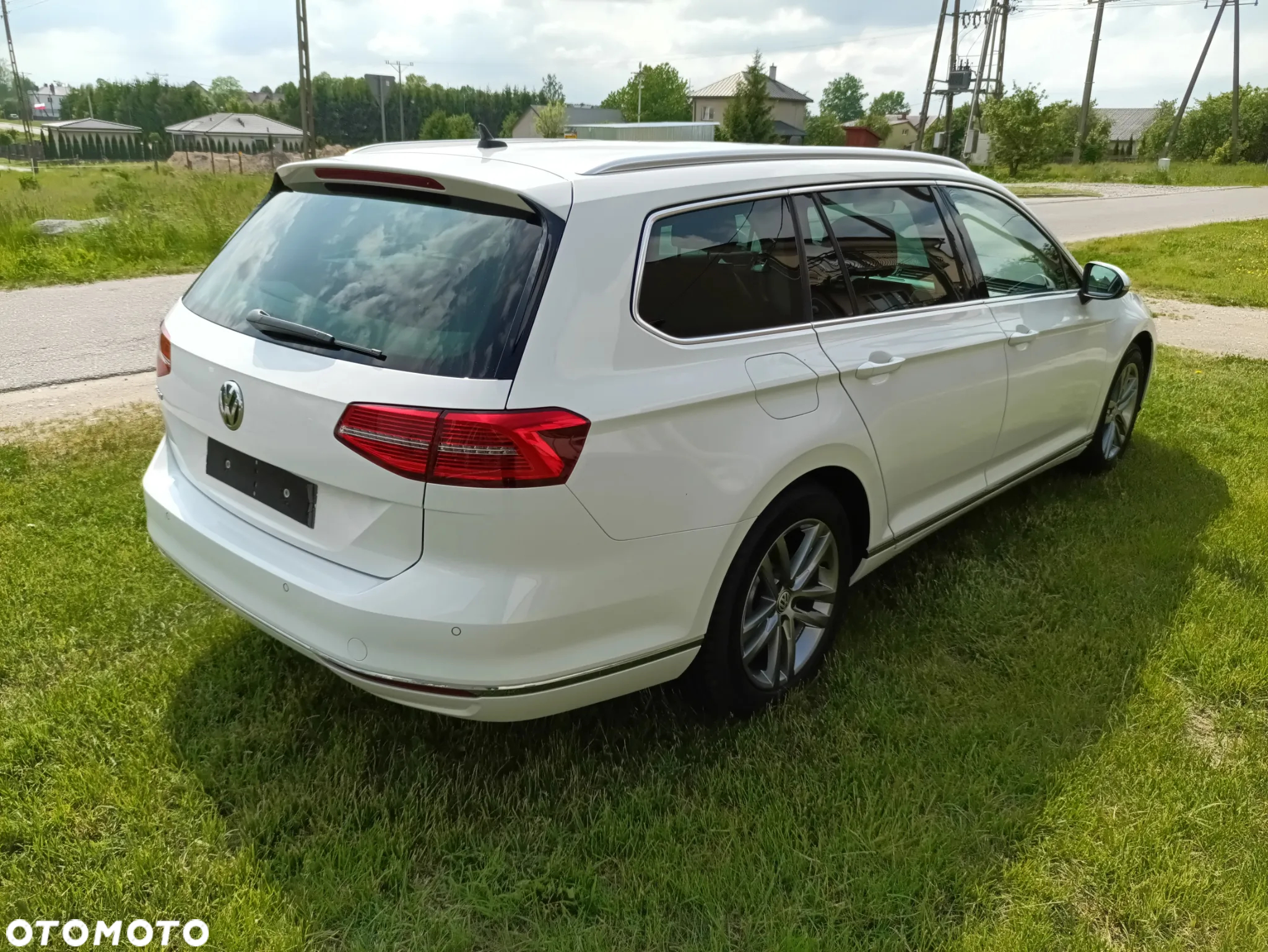 Volkswagen Passat - 4