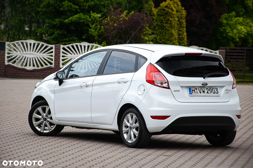 Ford Fiesta 1.0 EcoBoost Titanium - 14