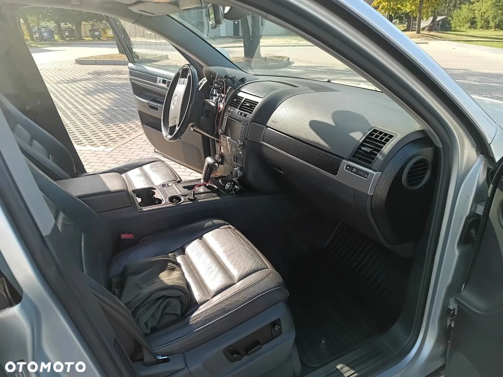 Volkswagen Touareg 3.2 V6 Tiptr - 14