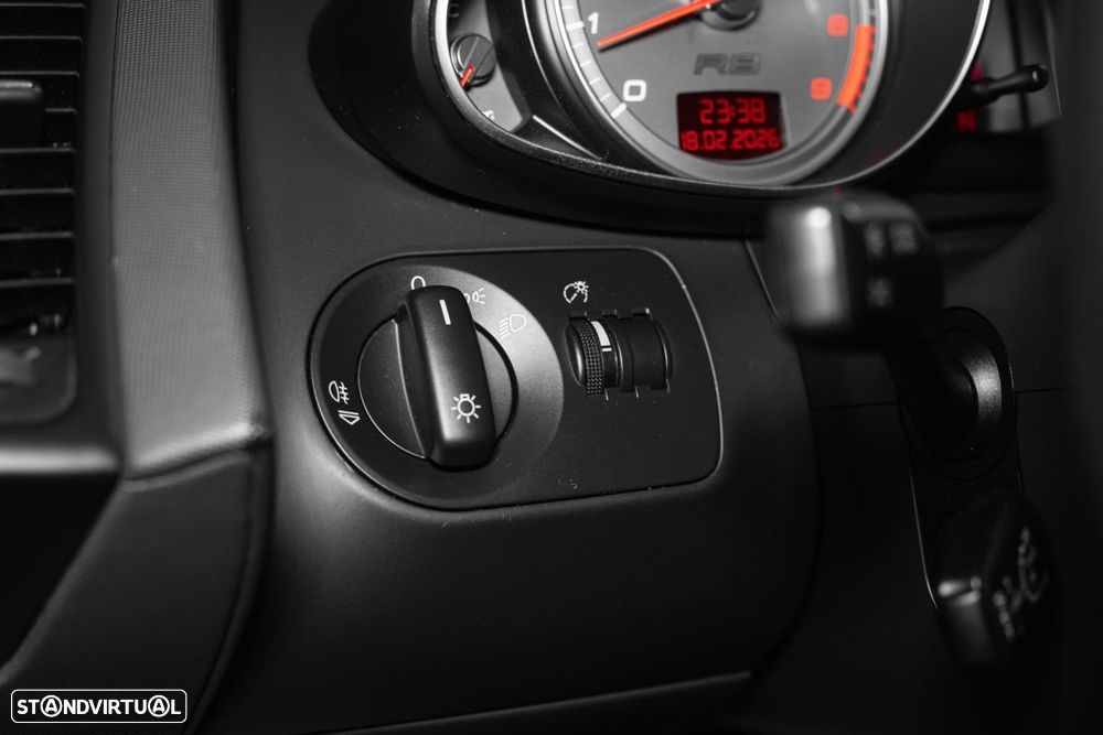 Audi R8 Coupé 4.2 FSI quattro R tronic - 28