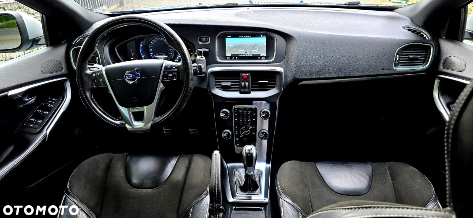 Volvo V40 D2 Drive-E R-Design Momentum - 9