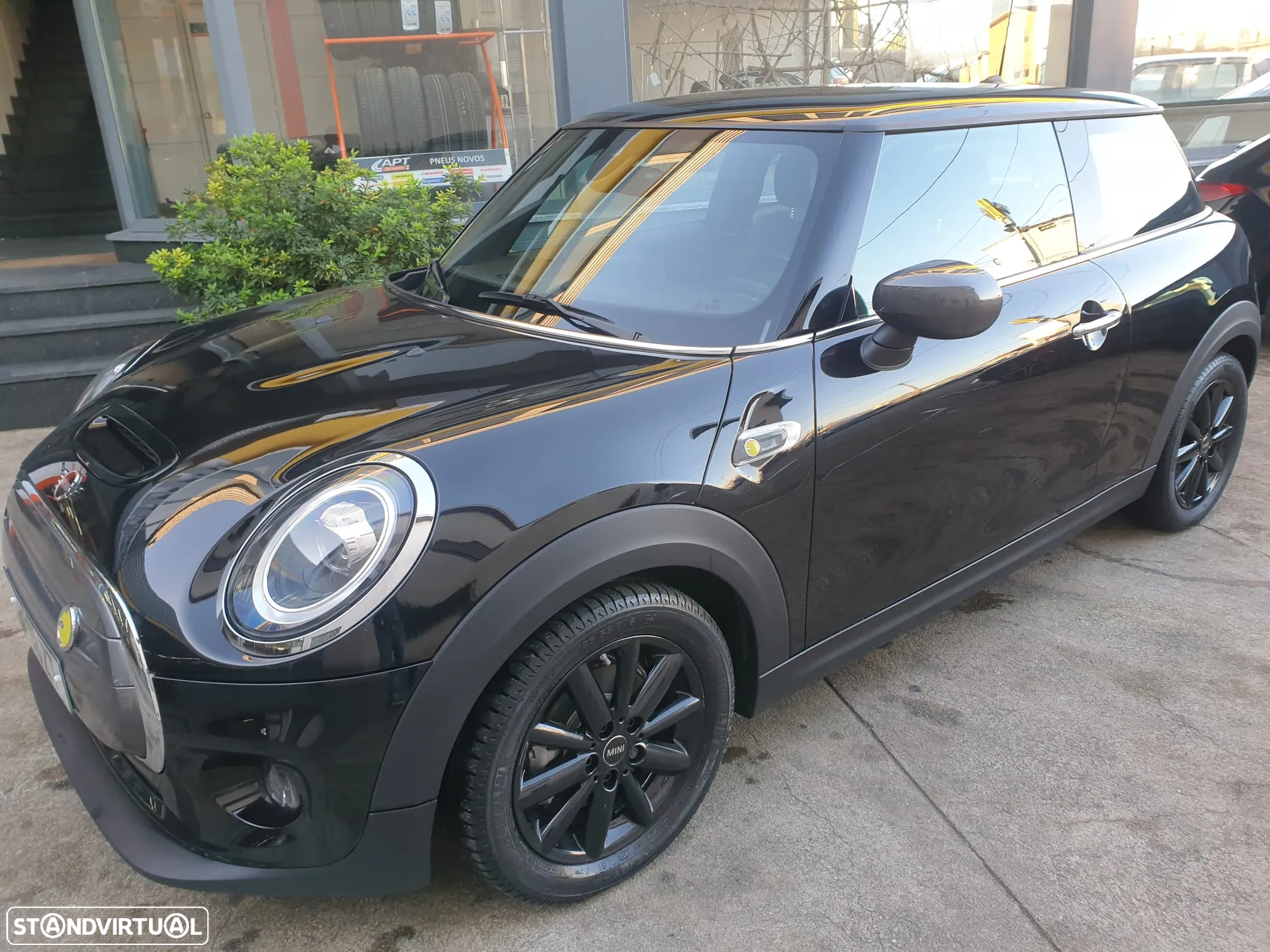 MINI 3 Portas Cooper SE - 24