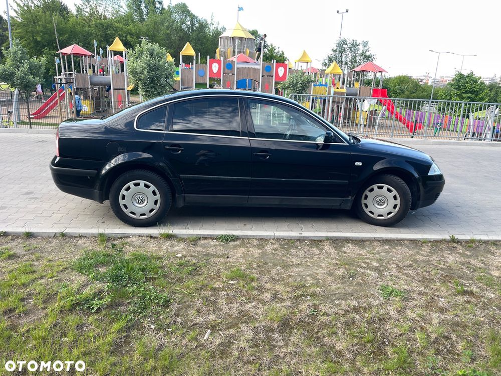 Volkswagen Passat 1.6 - 6