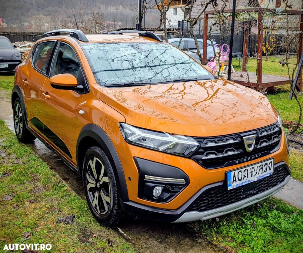 Dacia Sandero Stepway TCe 90 MT6 Comfort - 1