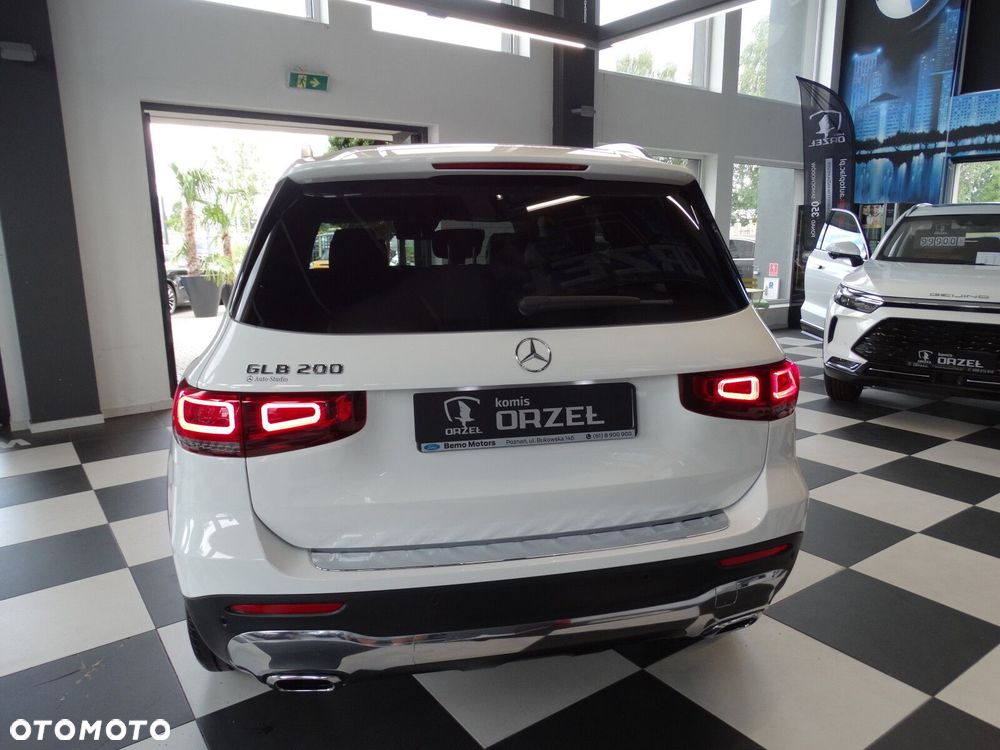 Mercedes-Benz GLB - 5