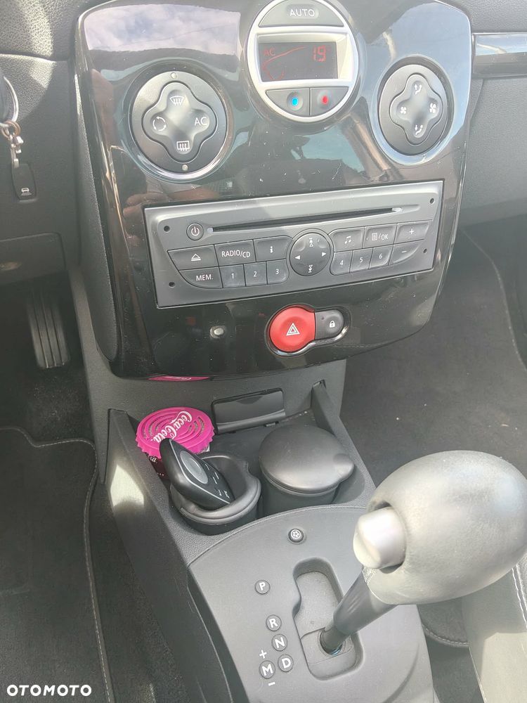 Renault Clio 1.6 16V Night&Day - 16