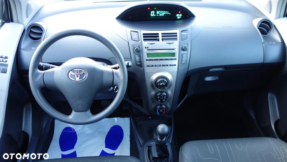 Toyota Yaris 1.33 Luna - 18