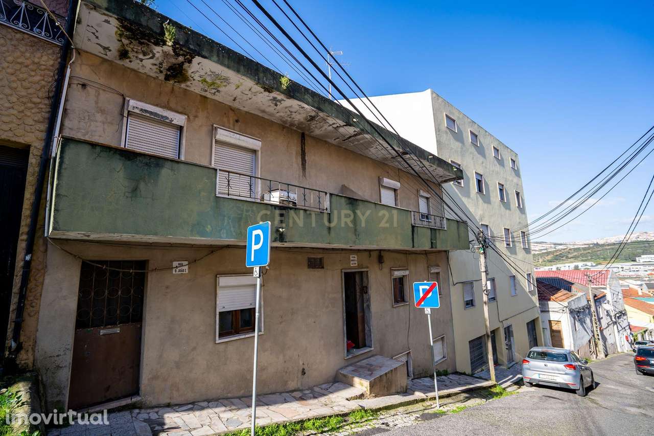 Prédio Urbano, Serra da Luz - Grande imagem: 4/22