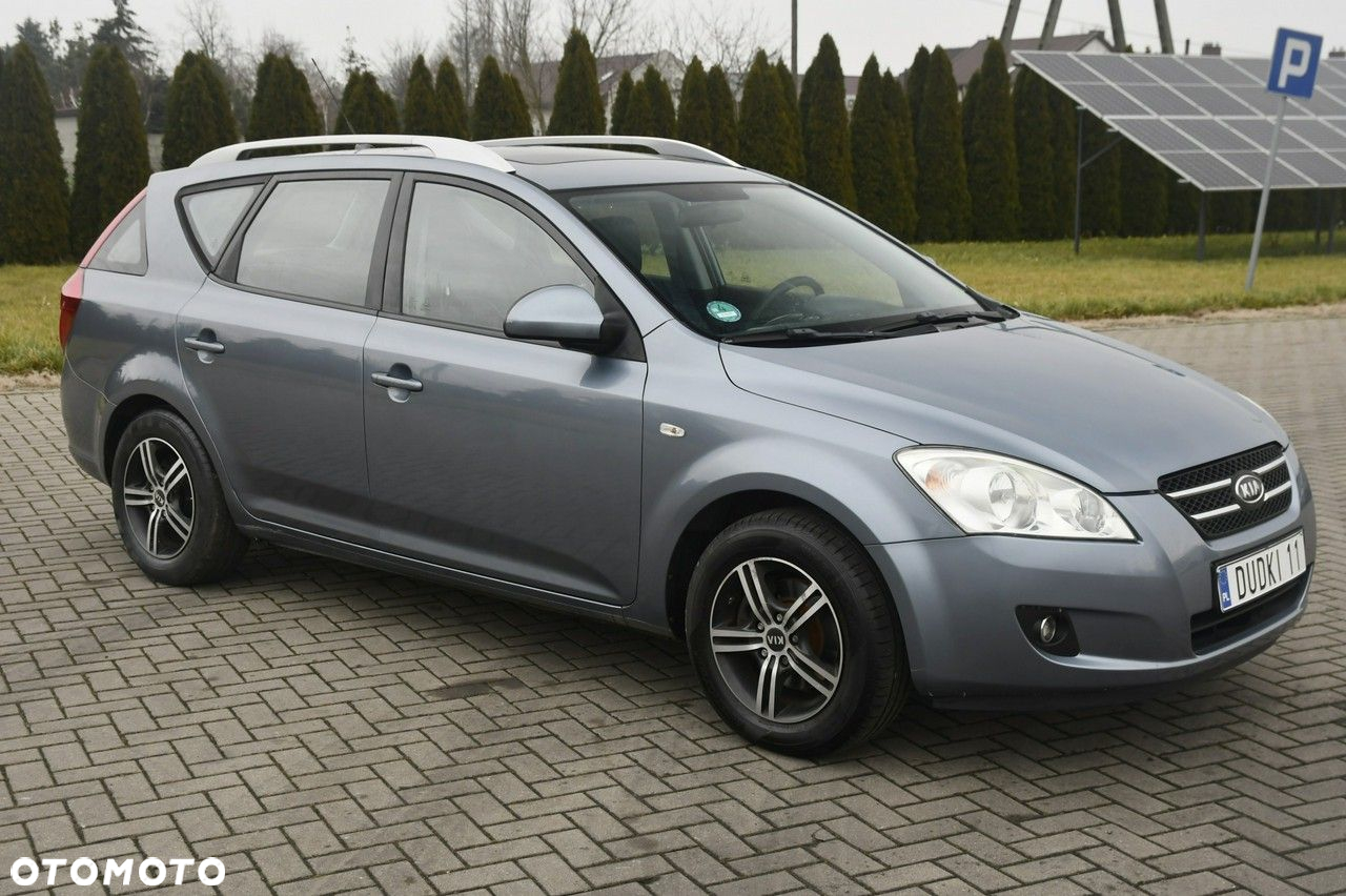 Kia Ceed - 4