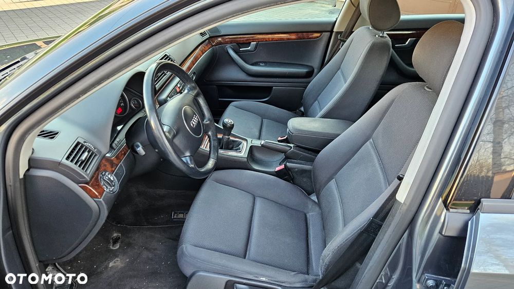 Audi A4 Limousine 2 - 18