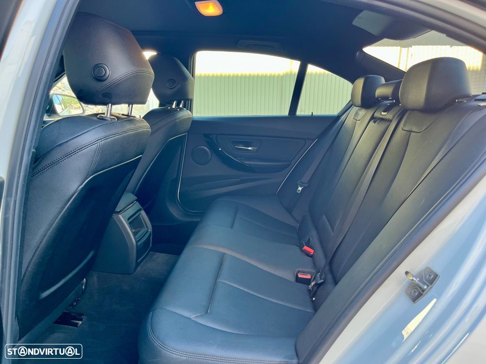 BMW 316 d Line Sport - 42