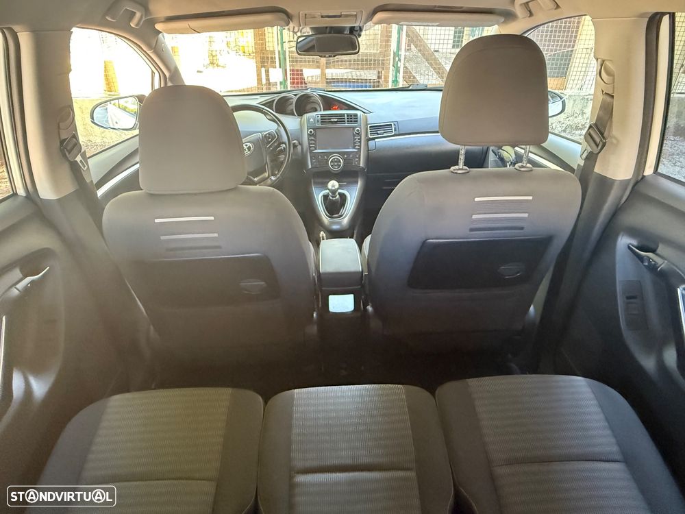 Toyota Verso 1.6 D-4D Exclusive+GPS — fotografia 8
