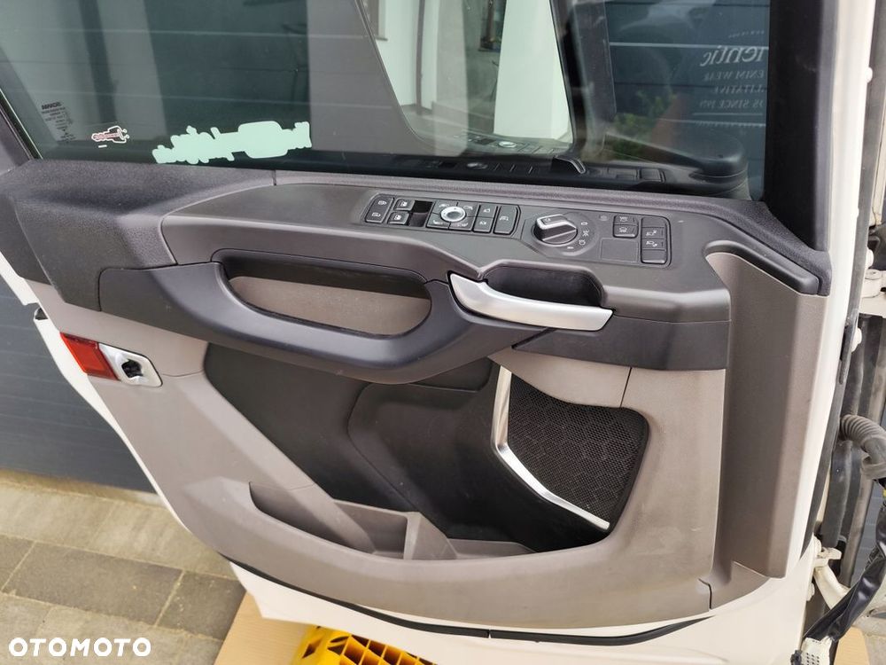 DRZWI SCANIA S NEXT GEN LEWE KOMPLETNE - 3