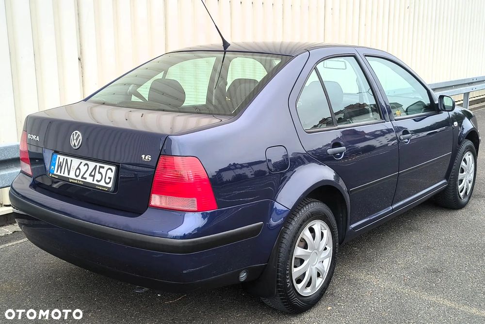 Volkswagen Bora 1.6 Comfortline - 6